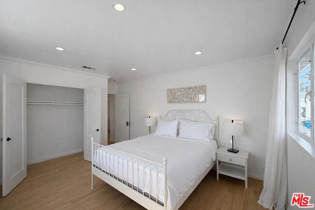 Foto del edificio - 1033 20th St