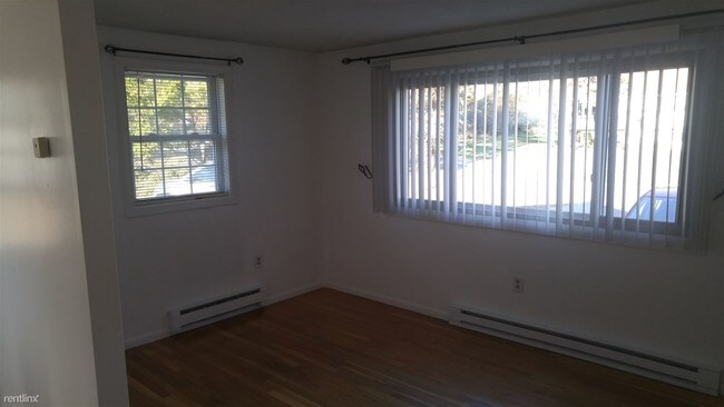Foto del edificio - 1163 Whipple Rd