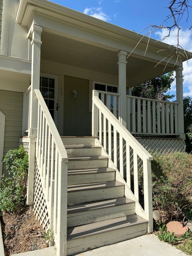 Building Photo - House in Lafayette
