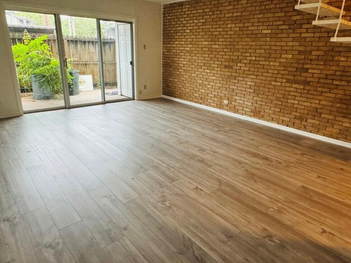 Foto principal - 7841 Rue St Cyr St