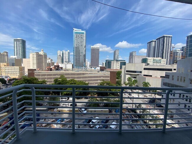 Foto del edificio - 234 NE 3rd St