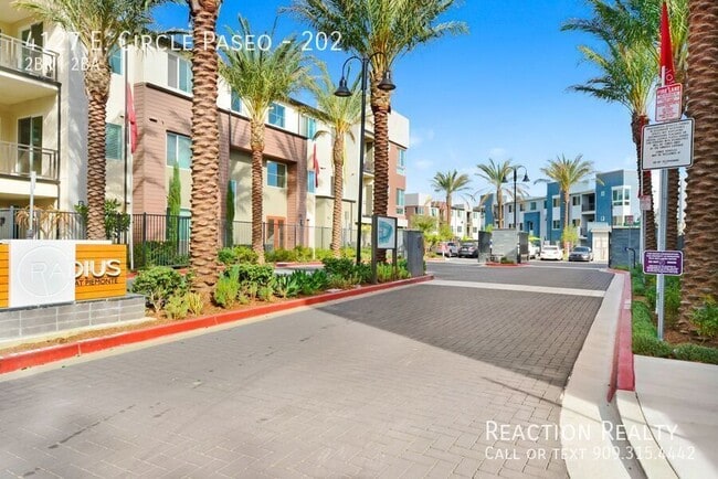 Building Photo - 4127 E Cir Paseo