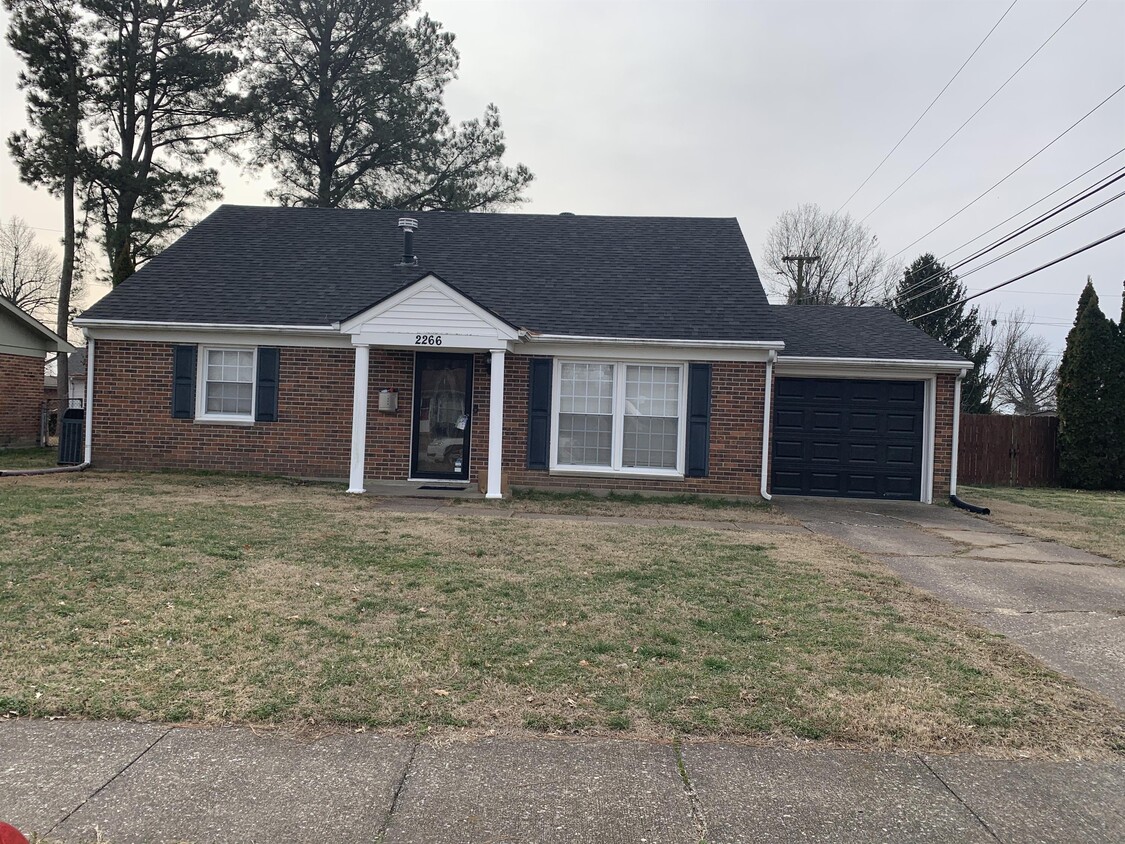 Primary Photo - 2266 Ponder Pl