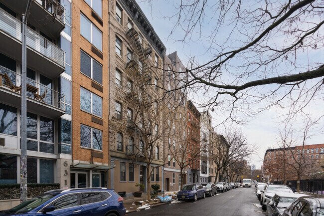 Foto del edificio - 639 E 9th St