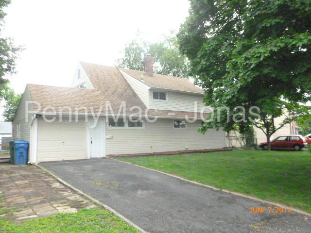 Foto principal - 15 Wildflower Rd