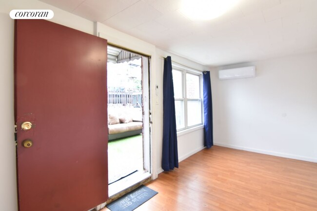 Building Photo - 2831 Batchelder St