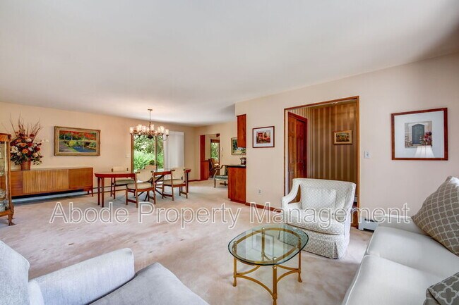 Foto del edificio - 1508 Linden Lake Rd