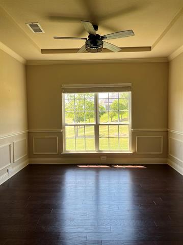Foto del edificio - 14200 Blueberry Hill Dr