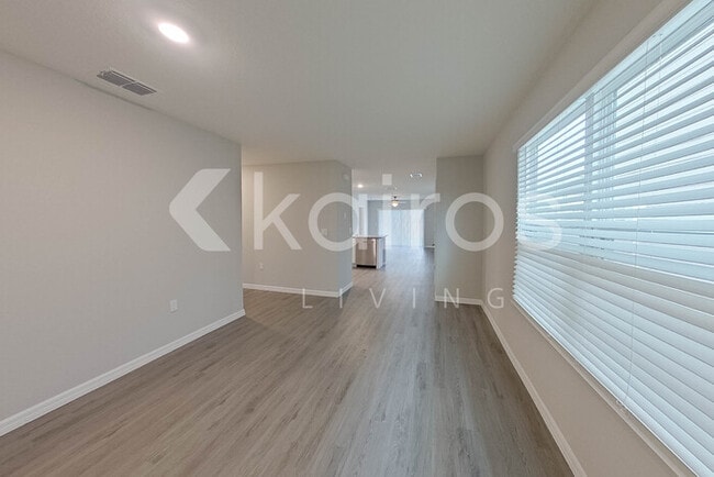 Foto del edificio - 8710 SW 44th Ct