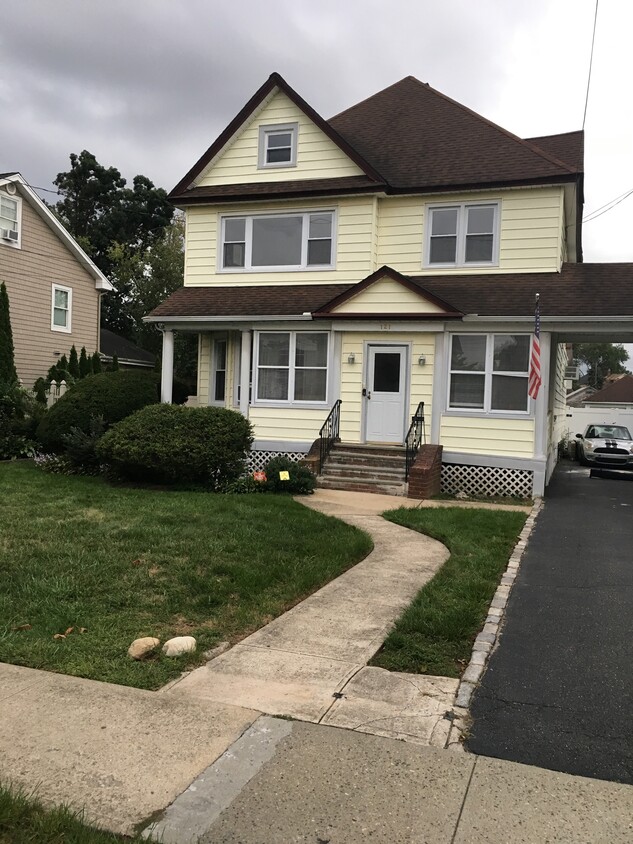 Primary Photo - 121 Spencer Ave
