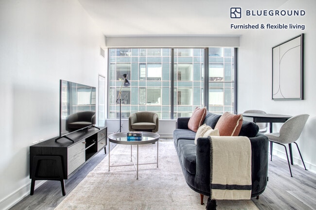 Building Photo - 949 1st St SE