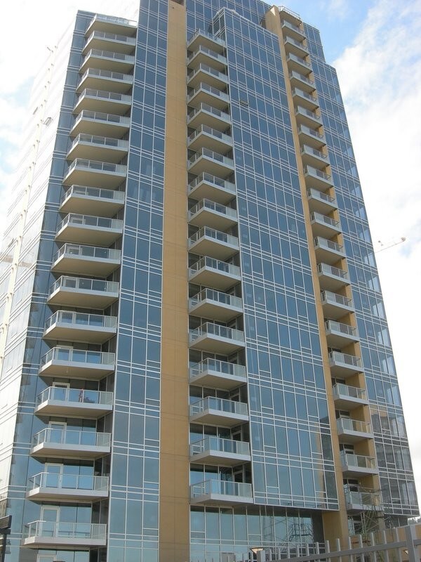 Foto principal - 3570 SW River Pkwy