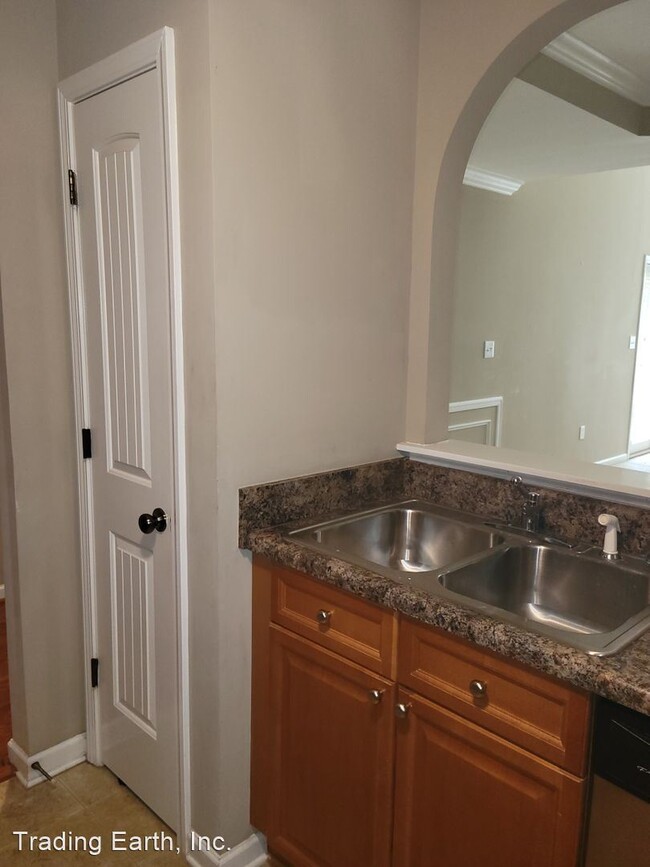 Building Photo - 2 br, 2 bath House - 4241 Ashwood Cove