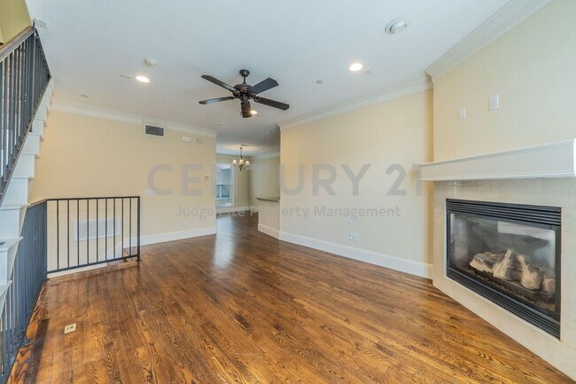 Building Photo - 4148 Grassmere Ln