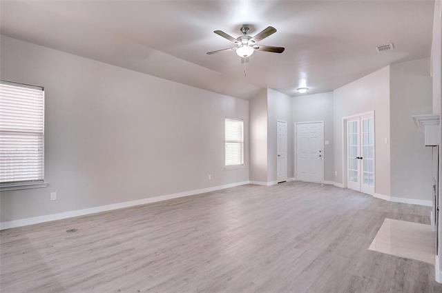 Building Photo - 15745 Landing Creek Ln