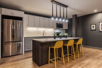 Interior Photo - Luna on Pine