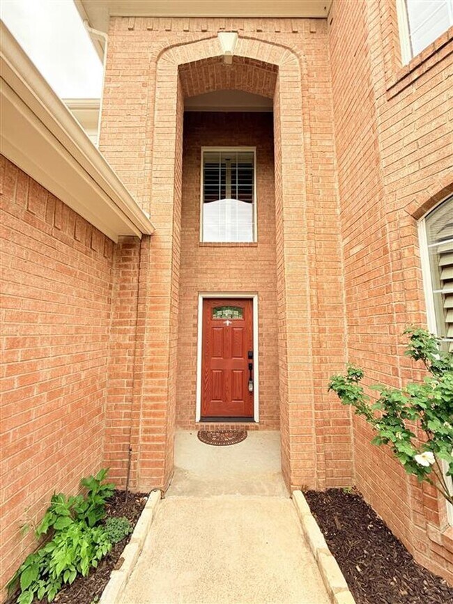 Building Photo - 10009 Jessica St