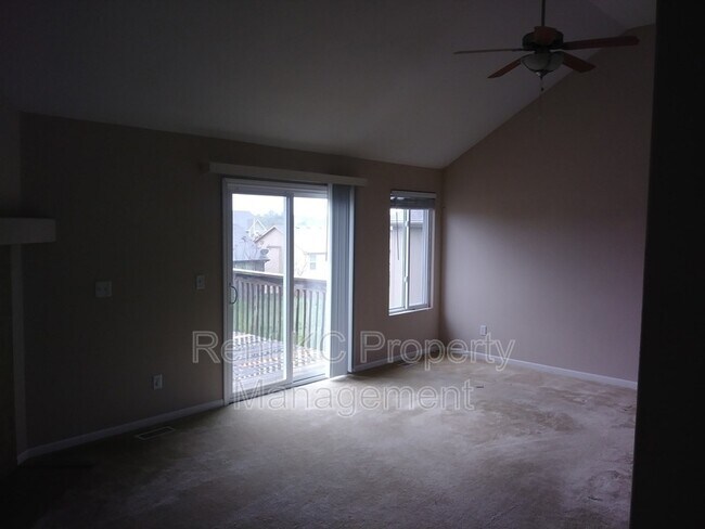 Building Photo - 11624 N Manning Ave