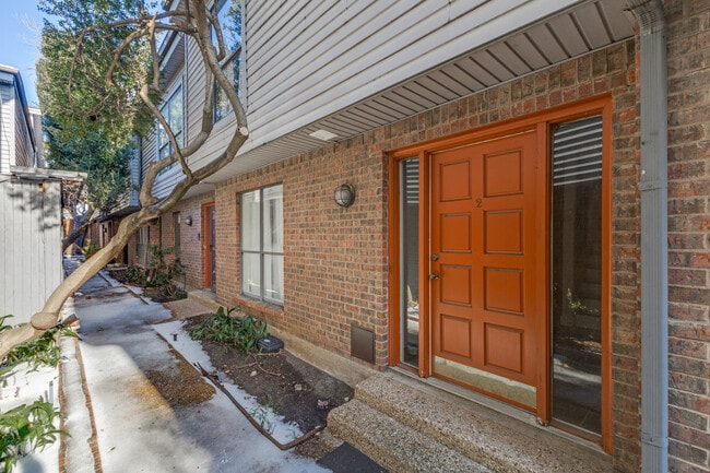 Foto del edificio - 4411 Gilbert Ave