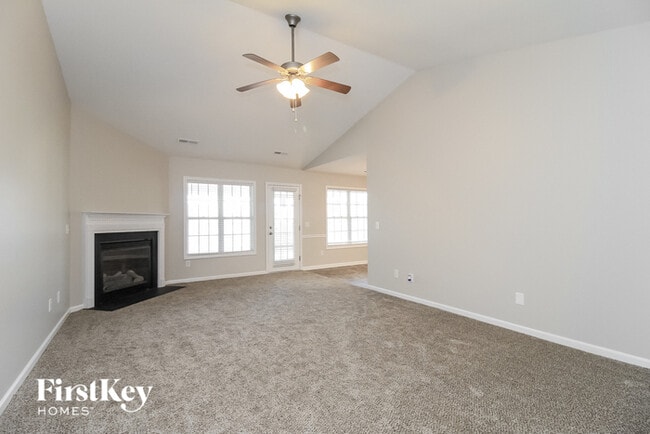 Building Photo - 1845 Planters Walk Dr