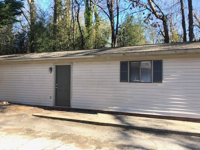 Primary Photo - 103 Honeybee Ln