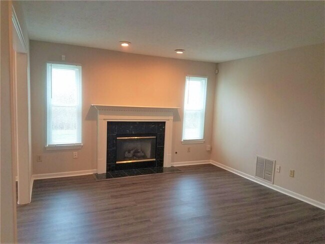 Building Photo - 3741 Black Locust Dr