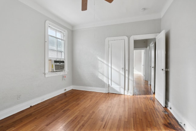 Building Photo - 3400 Louisiana Ave Pkwy