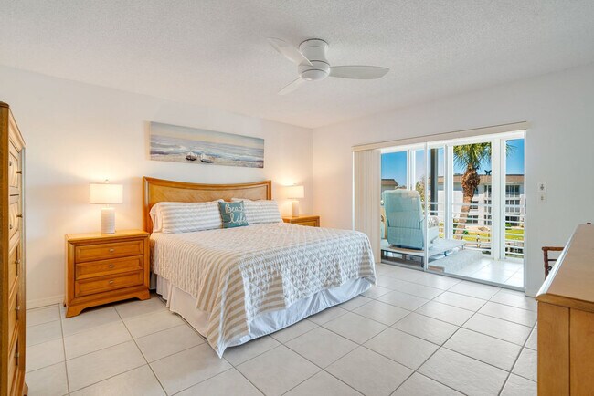 Foto del edificio - 4330 Falmouth Dr