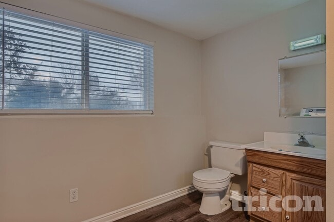 Building Photo - 725 N 1010 W