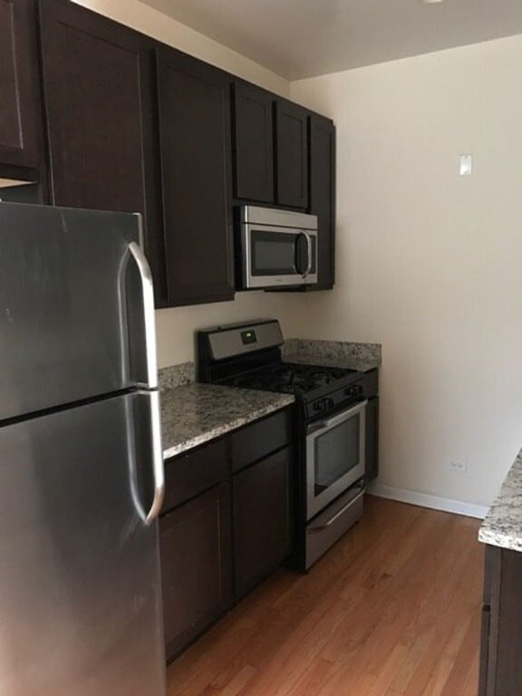 Foto del edificio - 3104 W Ainslie St