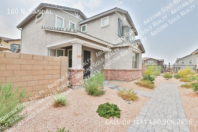 Foto del edificio - 160 N. Sandal-