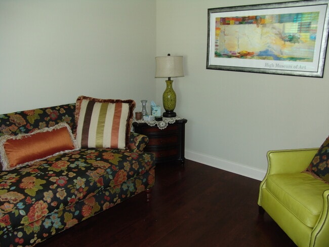 Building Photo - Beautiful Evans 3BR plus Loft  Landsacpe Care Included