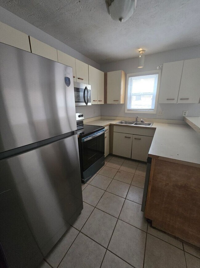 Foto del edificio - 6809 Willowbrook Dr