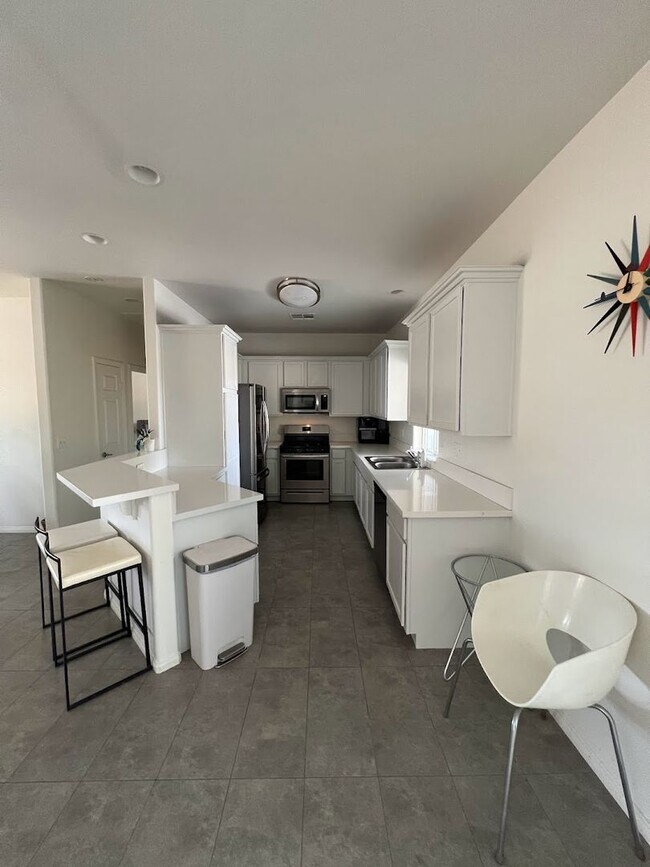 Foto del edificio - *MOVE IN SPECIAL $600 off 1st months rent*...