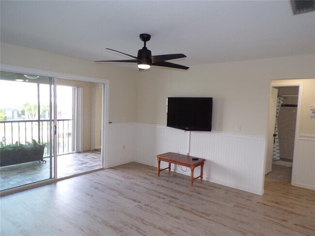 Foto del edificio - 1335 Mineo Dr