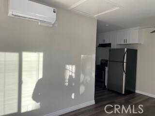 Foto del edificio - 12132-12132 Elva Ave