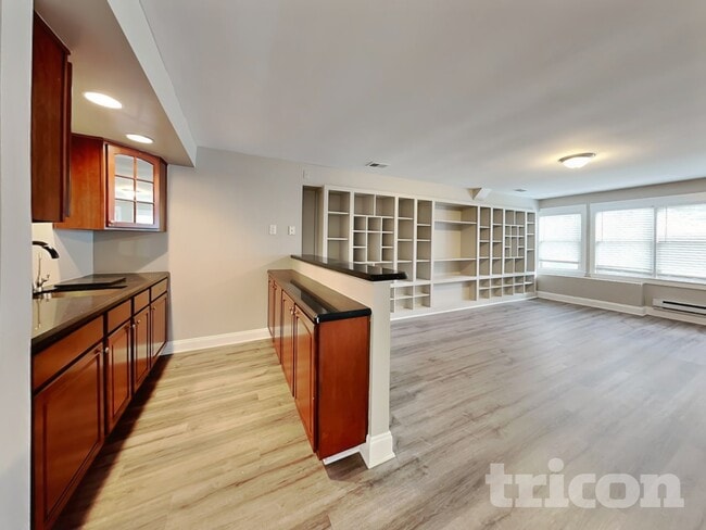 Foto del edificio - 71 Jefferson Dr