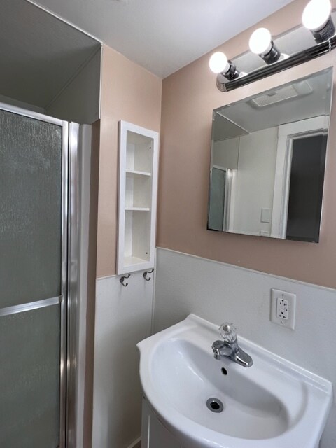 Foto del edificio - 500 N Institute Pl