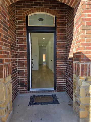 Building Photo - 10013 Daly Dr