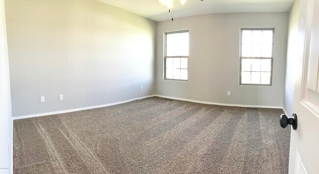 Building Photo - 1524 Brewster Ln