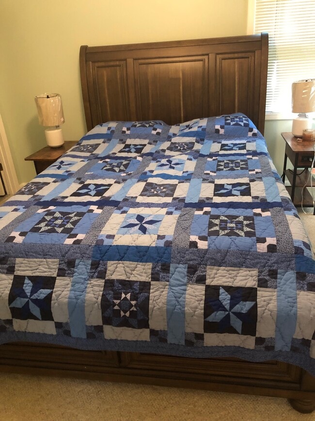 Foto del edificio - 33 Channel Ln