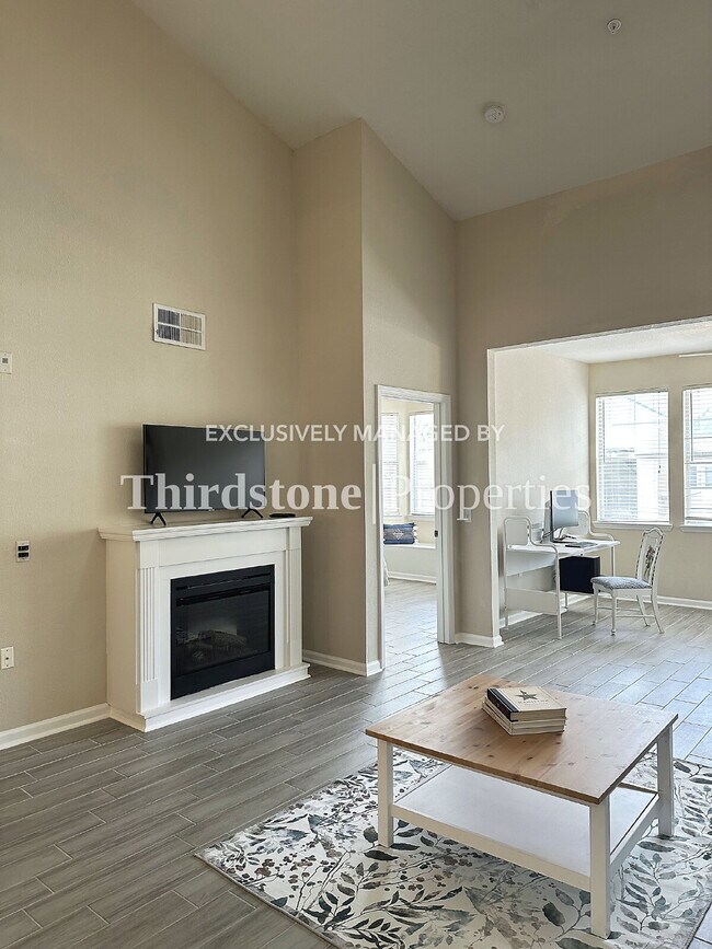 Foto del edificio - 8550 Touchton Rd
