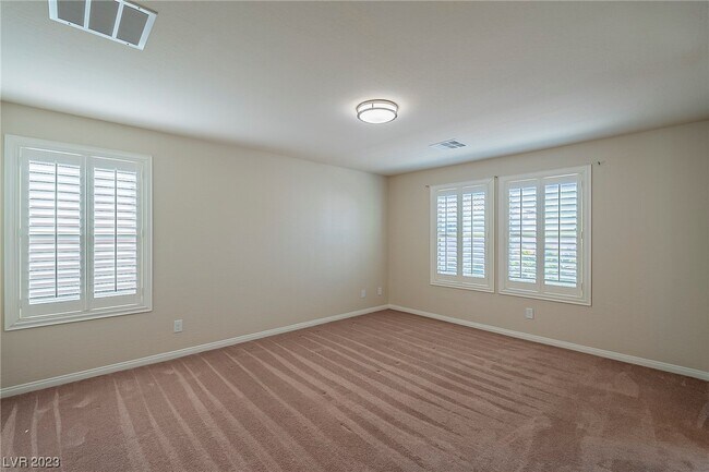 Building Photo - 315 Woodland Moss Rd