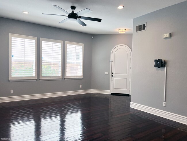 Building Photo - 4 br, 3 bath House - 12791 Briarcrest Place