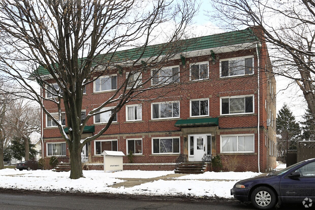 Primary Photo - Fortune Apartments