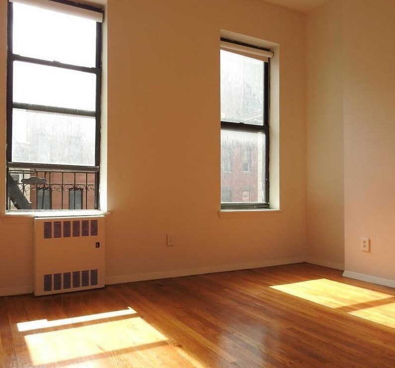 Primary Photo - 239 E 53rd St