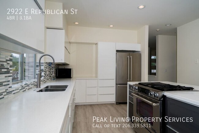 Building Photo - Madison Valley Huge 3bd/3.5ba Home!
