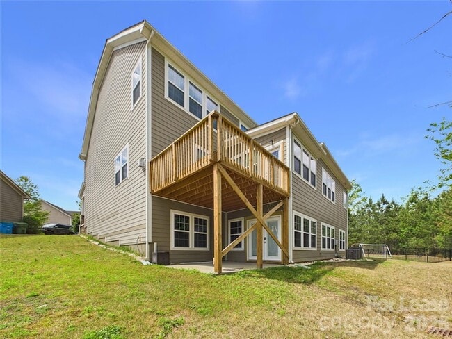 Foto del edificio - 1379 Corey Cabin Ct