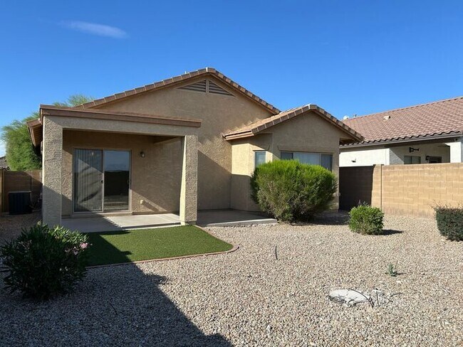 Foto del edificio - 7635 W Springfield Wy