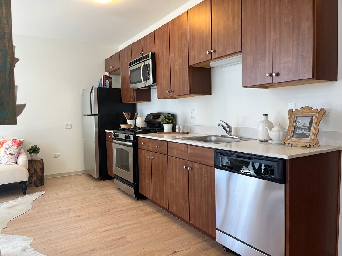 Foto principal - 180 N Field Blvd